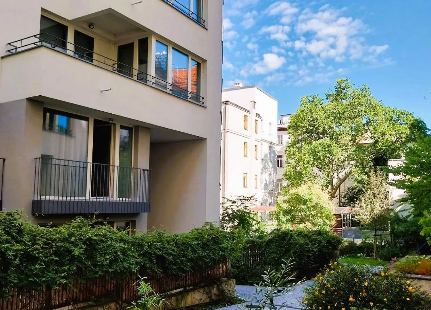 City Center Apartments - Moderna Praha